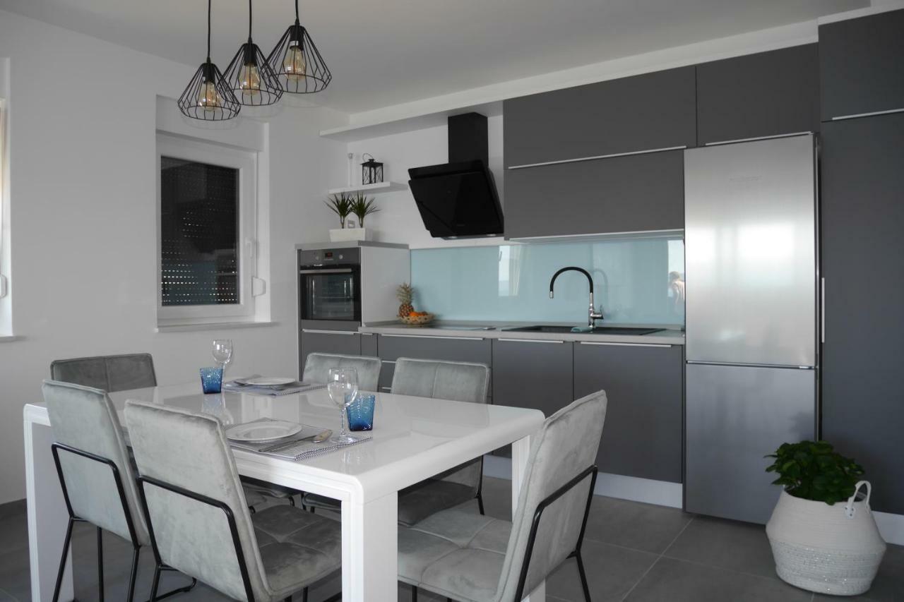 Luxury Apartments Beach Jesenice (Split-Dalmatia) Exterior foto