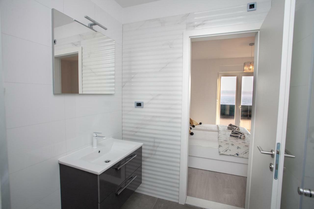Luxury Apartments Beach Jesenice (Split-Dalmatia) Exterior foto
