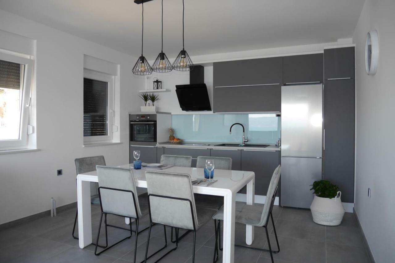 Luxury Apartments Beach Jesenice (Split-Dalmatia) Exterior foto
