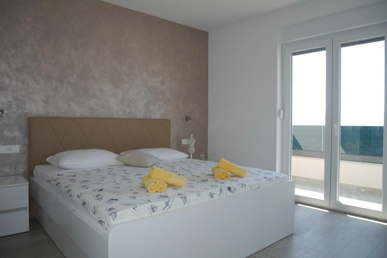 Luxury Apartments Beach Jesenice (Split-Dalmatia) Exterior foto