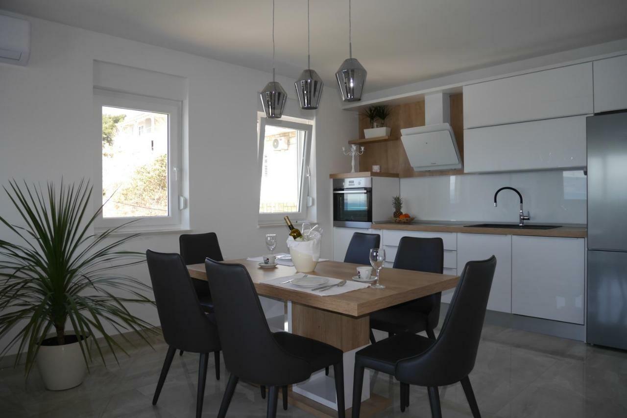 Luxury Apartments Beach Jesenice (Split-Dalmatia) Exterior foto